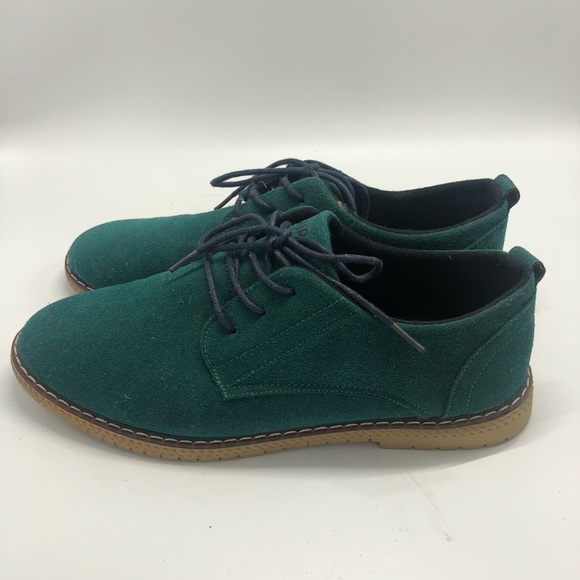 Shoe - Picture 2 of 3